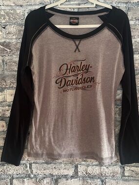 Harley-Davidson Two-Tone Long Sleeve Raglan Top in Black/Gray with little bling